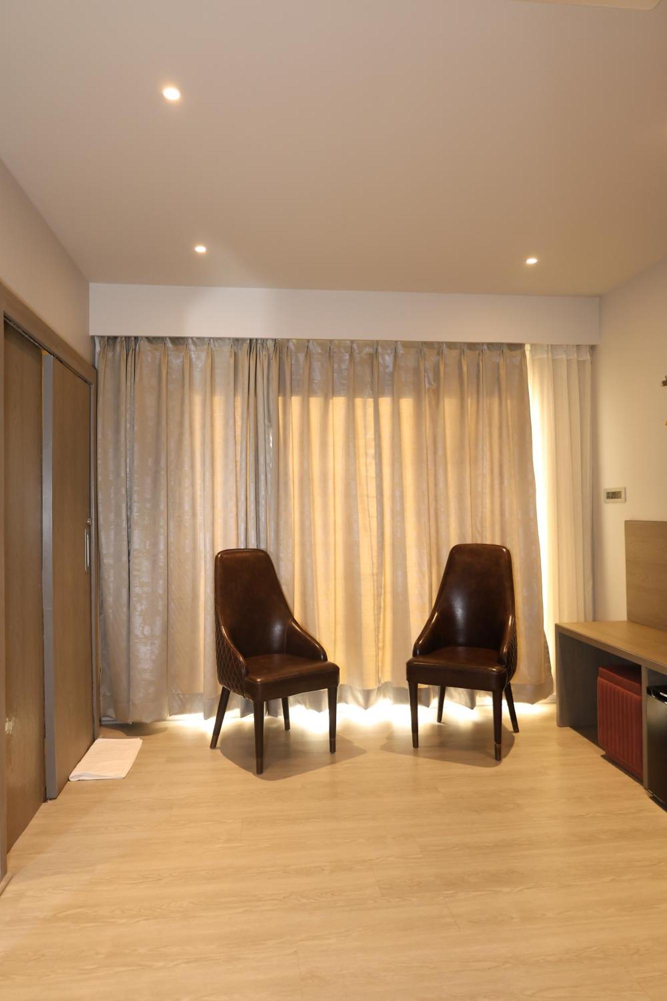 Afc Hotel Indore Dış mekan fotoğraf